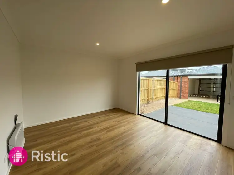 Fourth view of Homely townhouse listing, 11 Geraldine Walk, Wyndham Vale VIC 3024