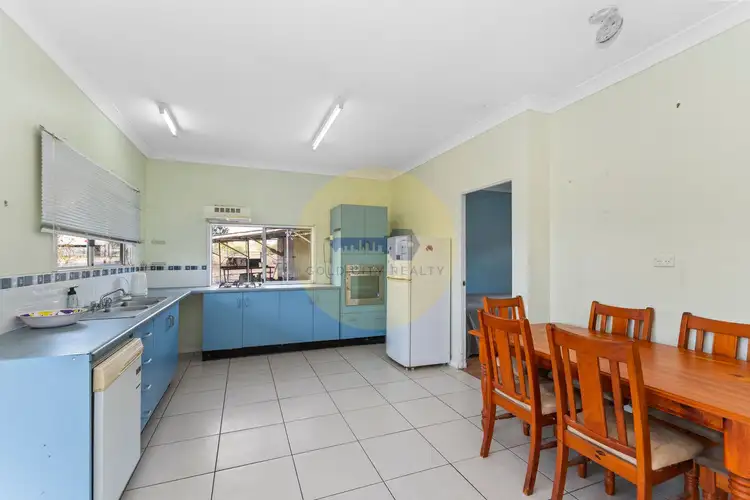 27 Carroll Street, Broughton QLD 4820