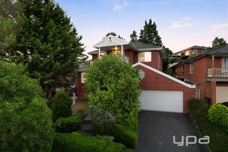 13 Westfield Boulevard