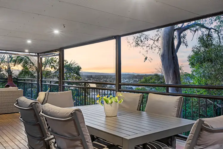 68 Hill Avenue, Burleigh Heads QLD 4220