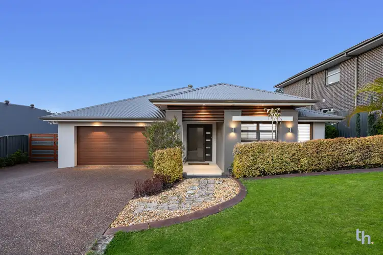 11 Preston Place, Cameron Park NSW 2285