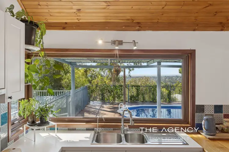 17 Old York Road, Greenmount WA 6056