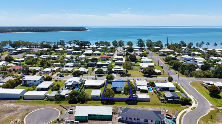 59 Howard Street, Burrum Heads QLD 4659