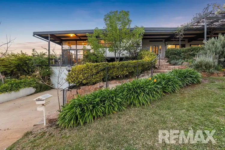 32 Wilks Avenue, Kooringal NSW 2650
