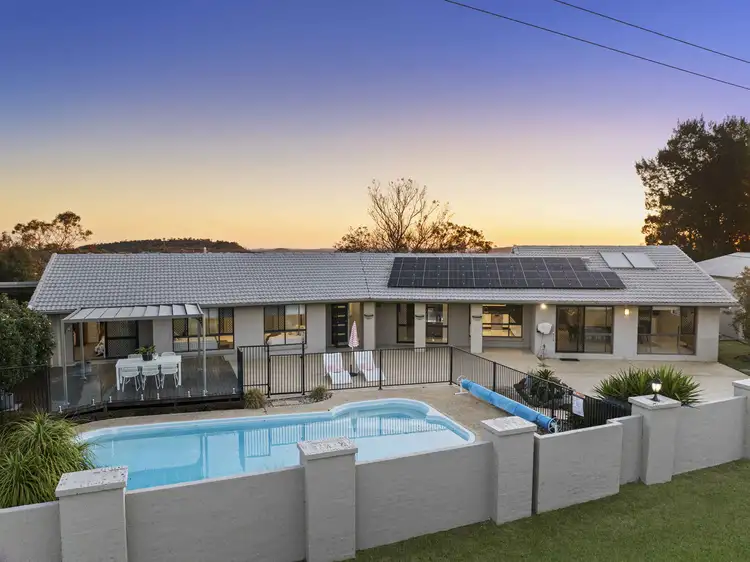 17 Coverdale Crescent, Cotswold Hills QLD 4350