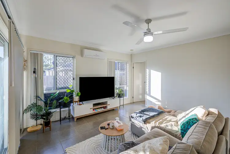 Second view of Homely semi-detached listing, 1 and 2/28 Bruce Baker Crestcent, Crestmead QLD 4132