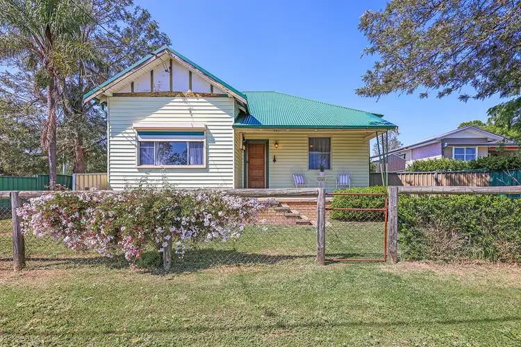 2 Walker Street, Aberdeen NSW 2336