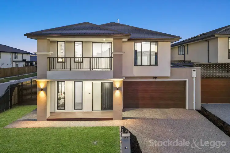 27 Crosswater Boulevard, Clyde North VIC 3978