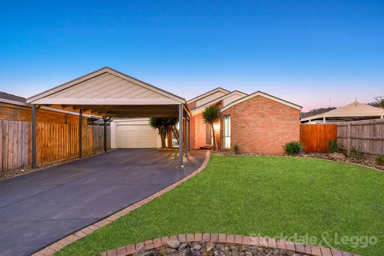 16 Godwin Avenue, Narre Warren VIC 3805