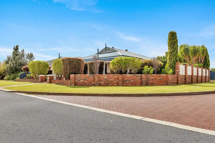6 Rushmore Avenue, Canning Vale WA 6155