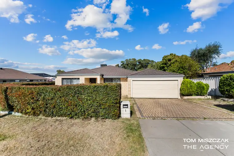 1 Yallambee Way, Queens Park WA 6107