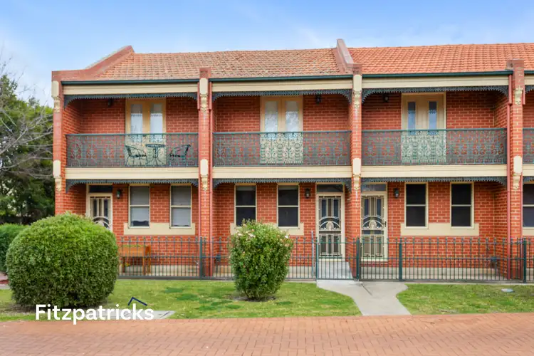 2/11 Crampton Street, Wagga Wagga NSW 2650