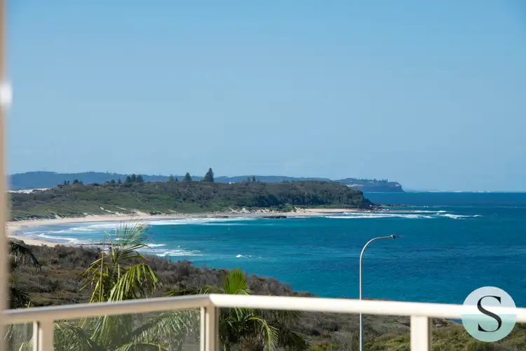 199 Caves Beach Road, Caves Beach NSW 2281