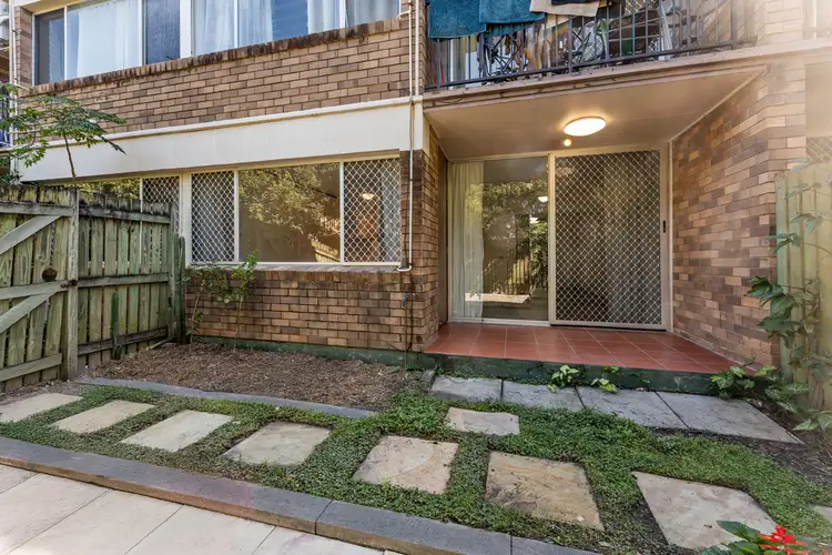 2/5 Westerham Street, Taringa QLD 4068