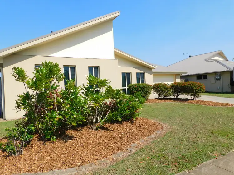 30 Whitehaven Drive, Blacks Beach QLD 4740
