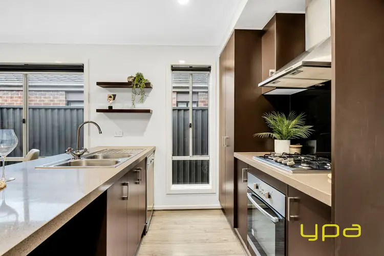 Fifth view of Homely house listing, 8 Hestia Avenue, Cranbourne West VIC 3977