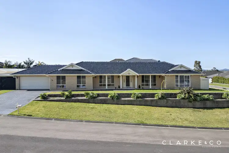 13 Drayton Crescent, Thornton NSW 2322