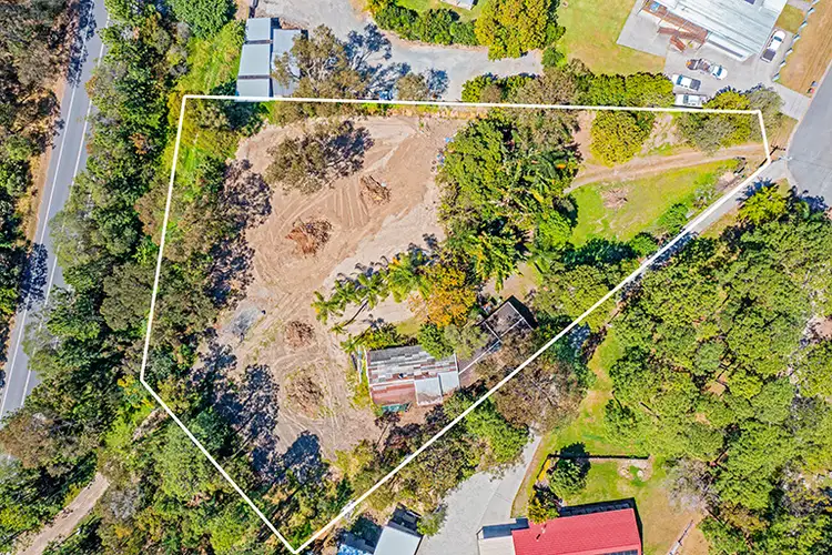 4 Connemara Road, Gaven QLD 4211