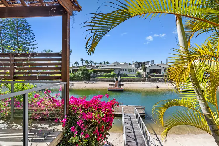 9 Monte Vista Court, Broadbeach Waters QLD 4218