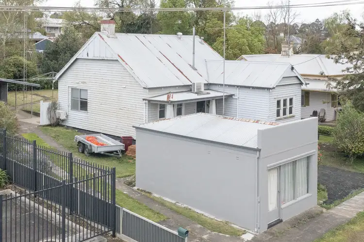 7 Sedgewick Street, Hamilton VIC 3300