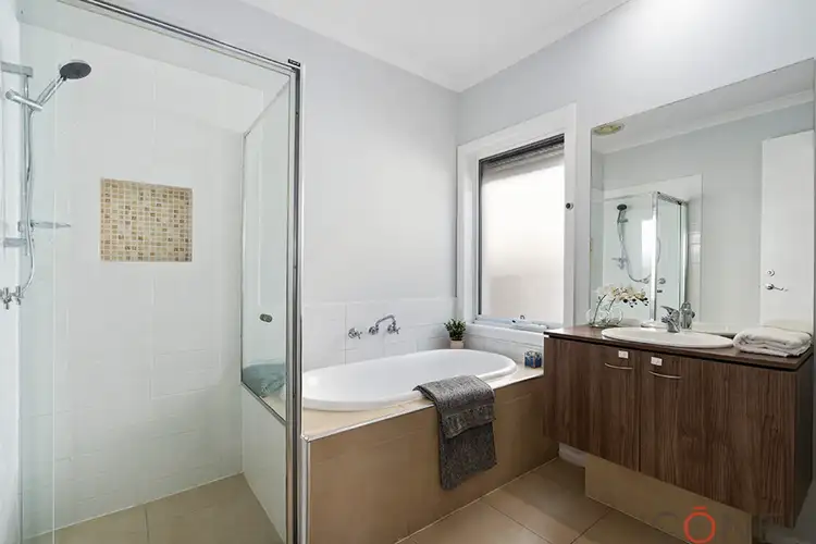 Fifth view of Homely house listing, 6 Greenfields Drive, Epping VIC 3076