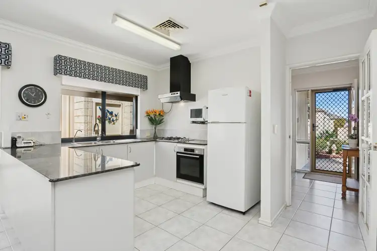 Sixth view of Homely house listing, 5/22 Oatley Turn, Duncraig WA 6023