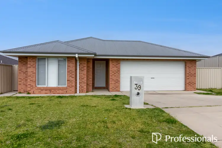 39 Muttama Parade, Gobbagombalin NSW 2650