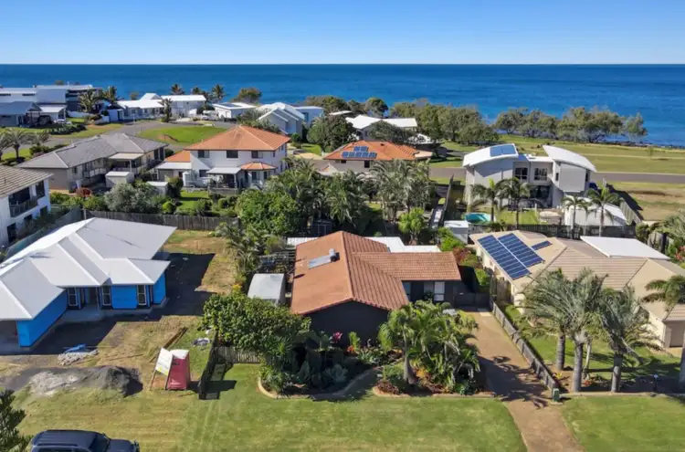 10 Mokera Street, Coral Cove QLD 4670