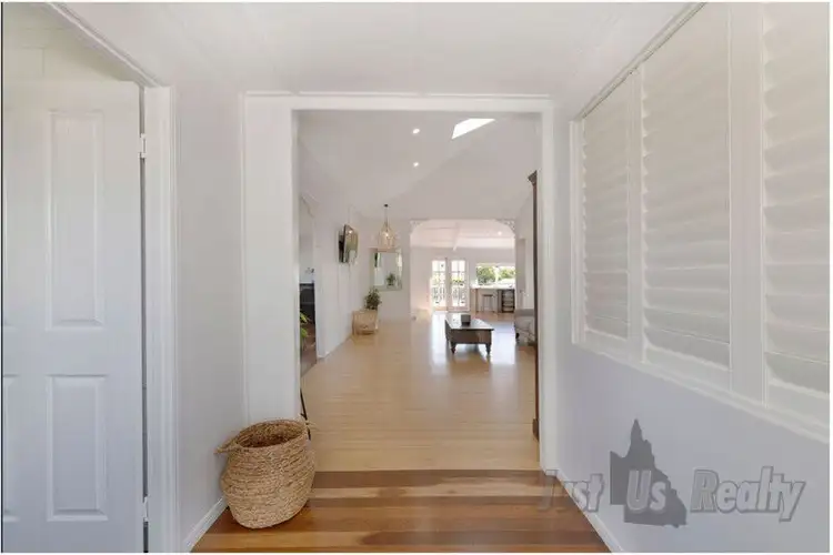 27 Walker Street, Bundaberg South QLD 4670