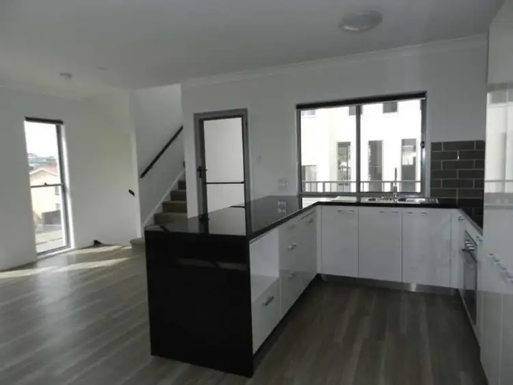 Fifth view of Homely apartment listing, 12/7 View Street, West Gladstone QLD 4680