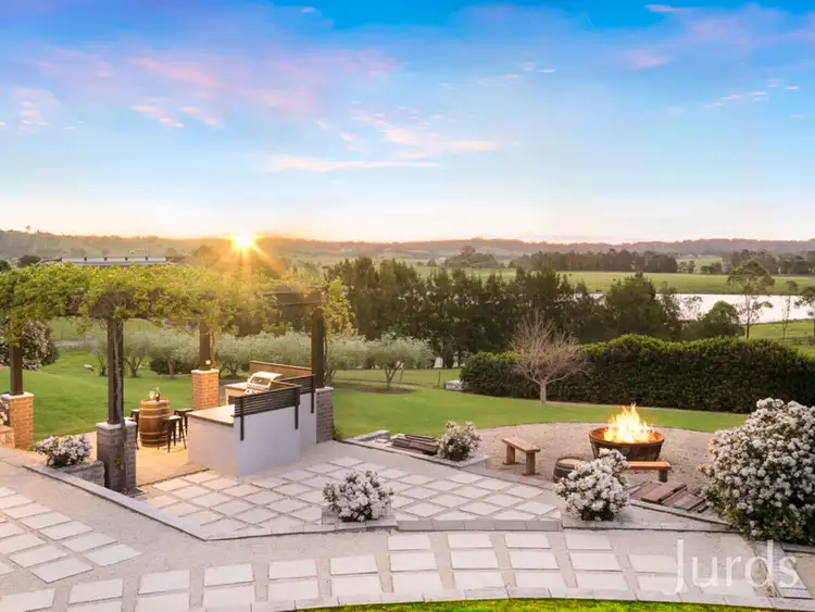 8 Loch Katrine Drive, Lochinvar NSW 2321