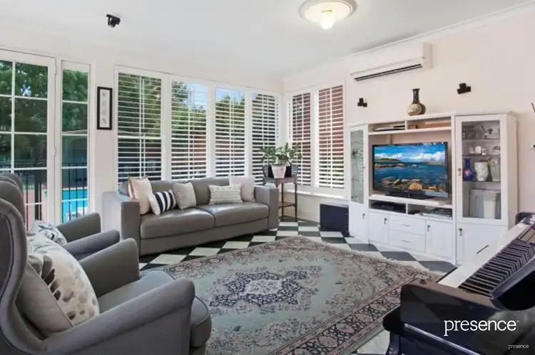 233 Parkway Avenue, Hamilton South NSW 2303