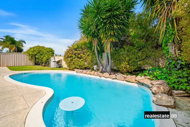 8 Ivythorne Grove, Kiara WA 6054