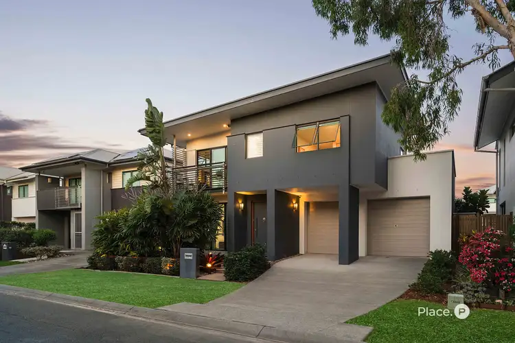 9 Edgewater Place, Bulimba QLD 4171