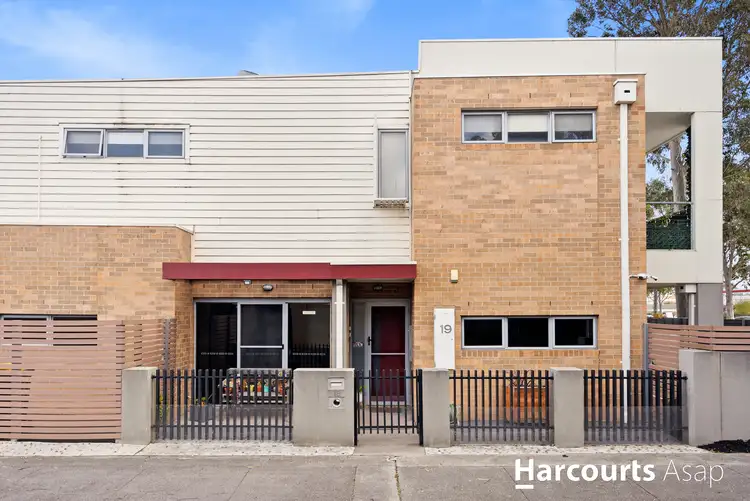 19 Derbyshire Lane, Dandenong VIC 3175