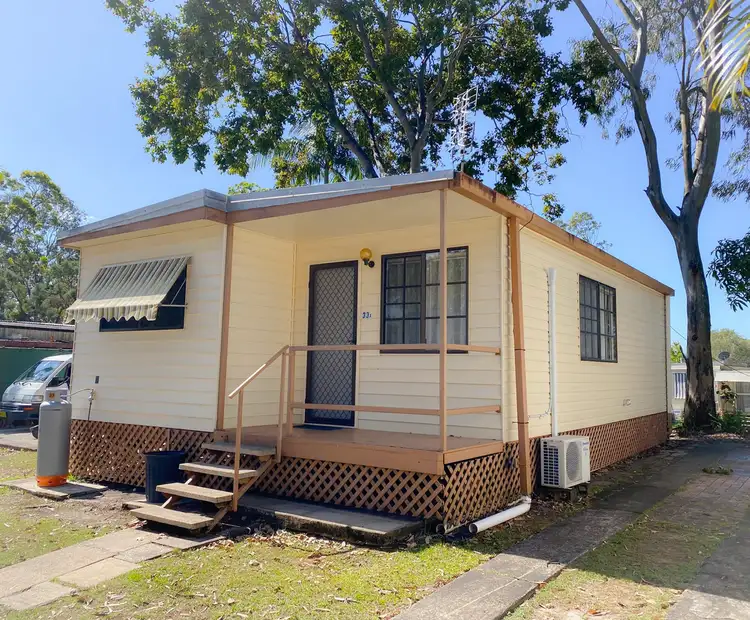 33A/570 Pine Ridge Road, Coombabah QLD 4216