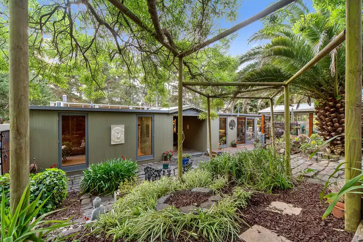 126 Baden Powell Drive, Mount Eliza VIC 3930