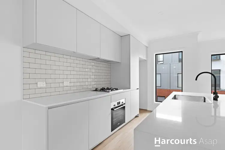 12 Circus Circuit, Narre Warren VIC 3805