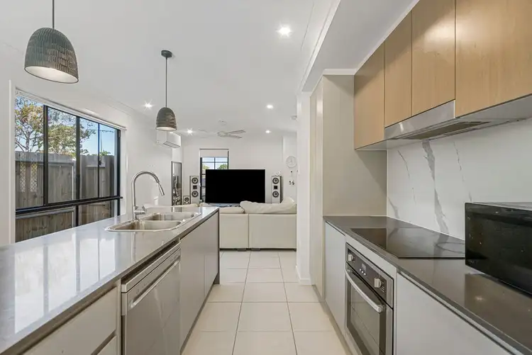 Second view of Homely semi-detached listing, 2/9C Rachow Street, Thornlands QLD 4164