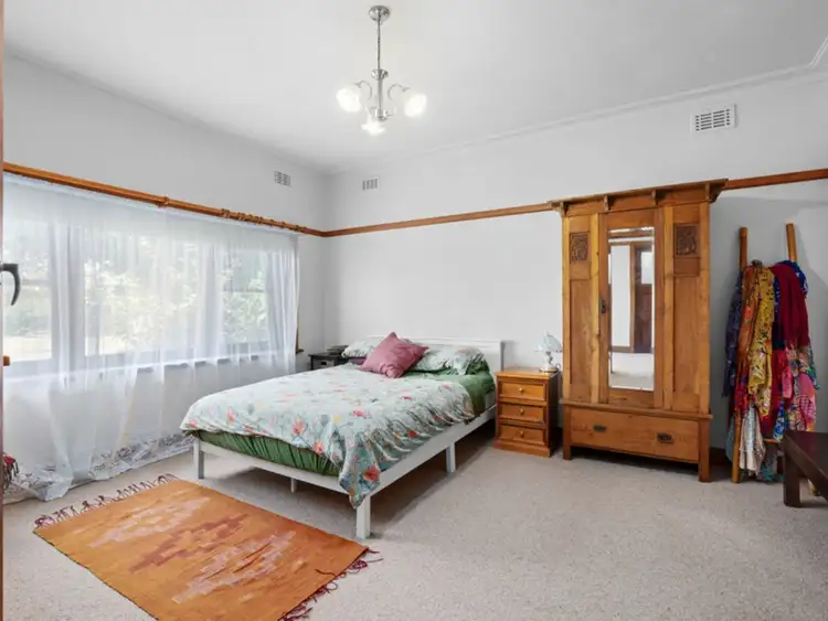 Third view of Homely house listing, 25 Batt Avenue, Wodonga VIC 3690