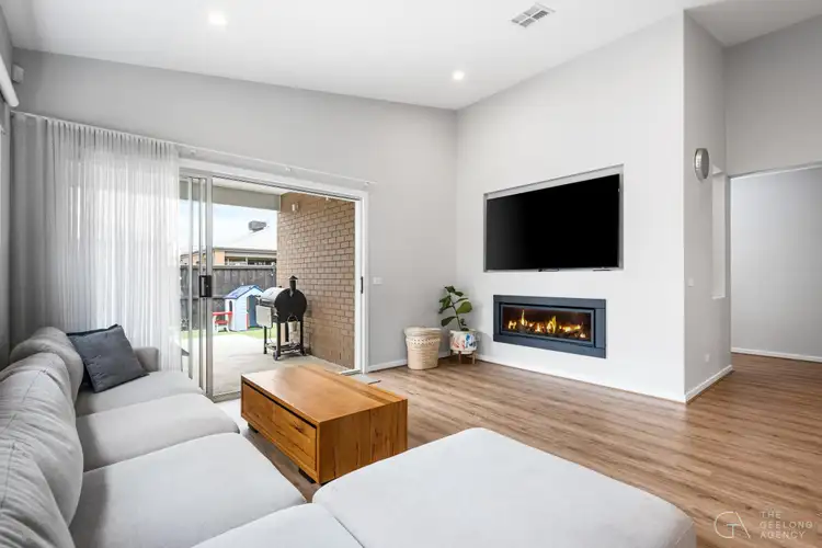 Second view of Homely house listing, 15 Leafy Street, Lara VIC 3212