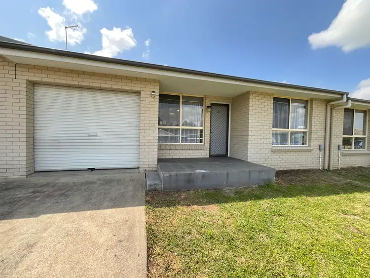 2/11 Joan Street, Scone NSW 2337