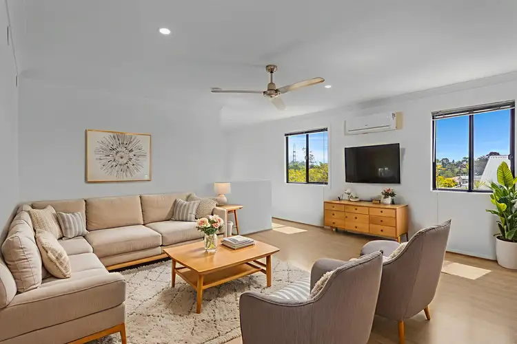 Main view of Homely townhouse listing, 1/22 Lantau Crescent, Varsity Lakes QLD 4227