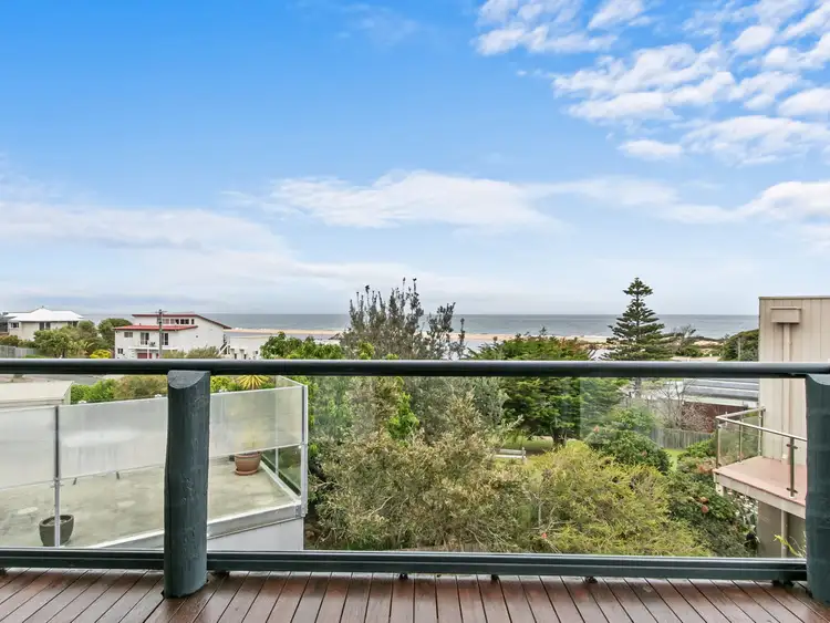 16 Skidale Close, Lake Tyers Beach VIC 3909