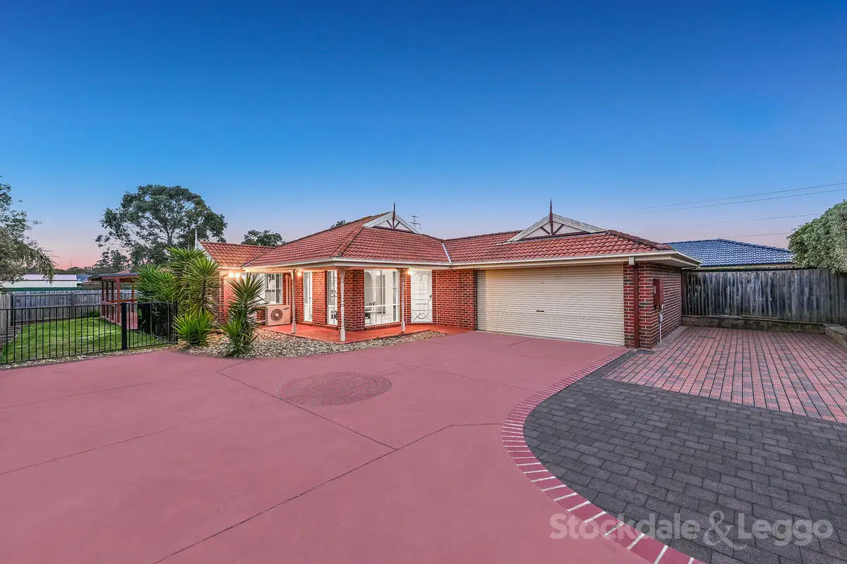 Main view of Homely house listing, 3 Firestone Green, Cranbourne VIC 3977