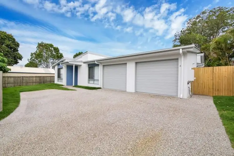2/61 Dudleigh Street, Booval QLD 4304
