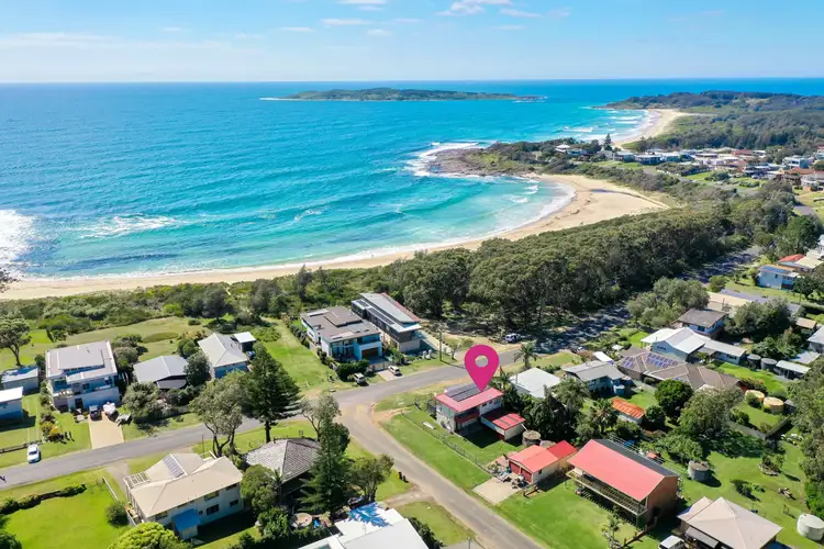 17 Malibu Drive, Bawley Point NSW 2539