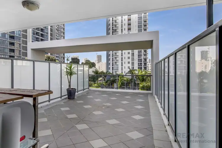 410/3 Como Crescent, Southport QLD 4215