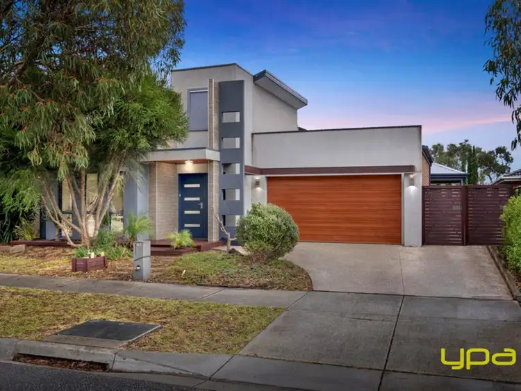 42 Pegasus Road, Cranbourne West VIC 3977