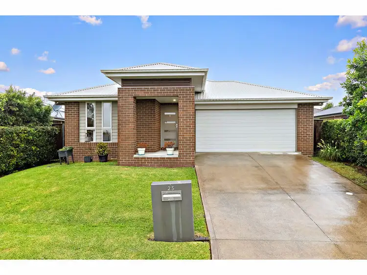 25 Yellena Road, Fletcher NSW 2287